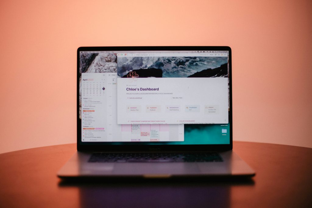 use Notion to organize digital files and improve productivity